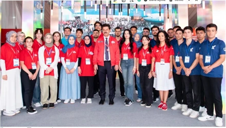 Rektör Yılmaz, TEKNOFEST İstanbul’da öğrencilerle buluştu